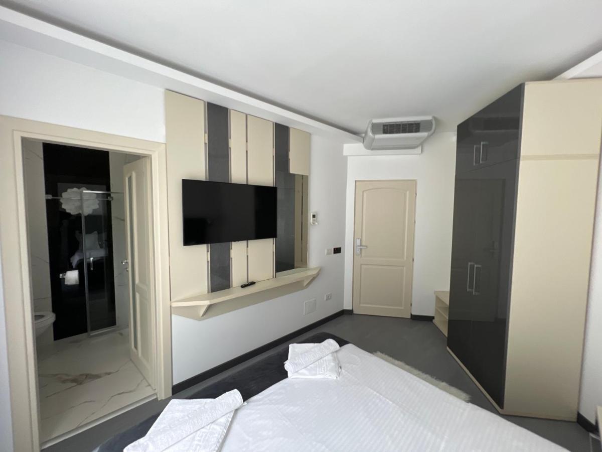 Ocaua Lui Cuza Hotel Tekucs Kültér fotó